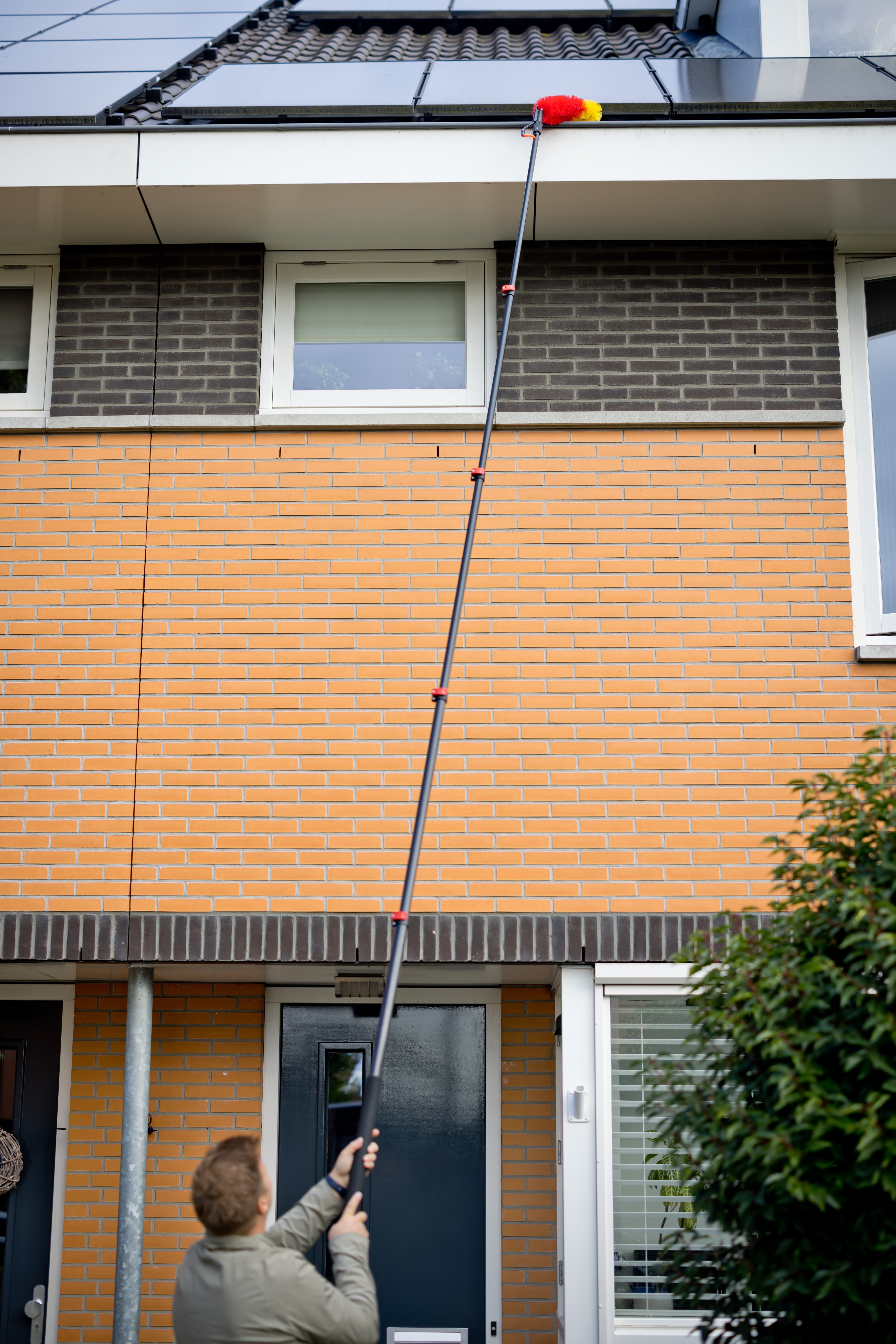 Bürste zur Dachrinnenreinigung